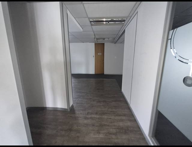 699M² OFFICE TO LET IN RIVONIA